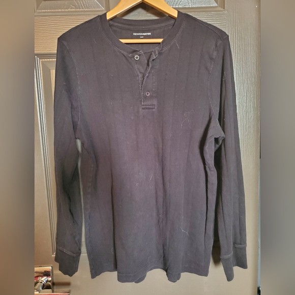 Black Denver Hayes Sweater Size Medium - Picture 1 of 3